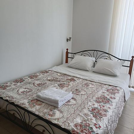 סאני ביץ' Rose Residence מראה חיצוני תמונה