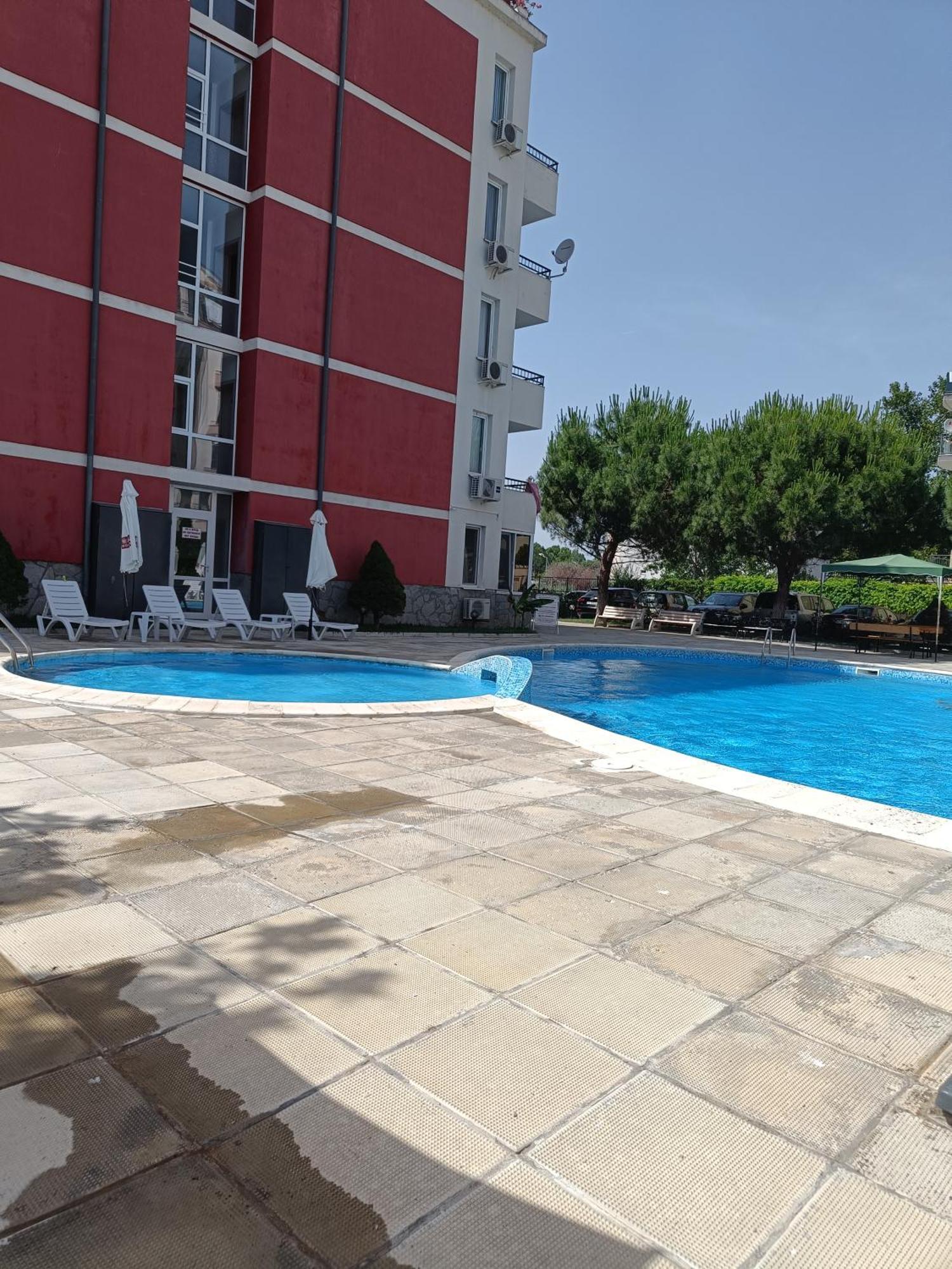 סאני ביץ' Rose Residence מראה חיצוני תמונה